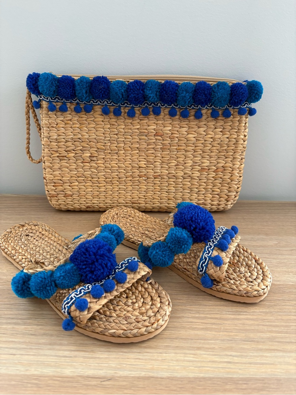 Pom Pom Straw Clutch & Slide Sandals Set - Beach - Resort - Vacation Size US 6